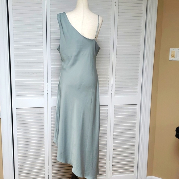 Lulus Instant Impression One-Shoulder Dress in Sage Green Size XL. - Picture 4 of 8